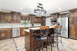 2522 10th St, Port Neches, TX 77651 - Photo 7