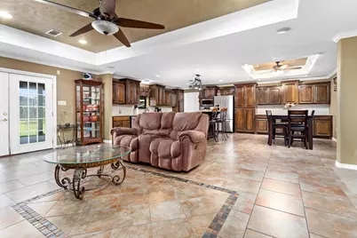 2522 10th Street, Port Neches, TX 77651 - Photo 5