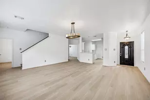 18318 Alemarble Oak St, Cypress, TX 77429 - Photo 3