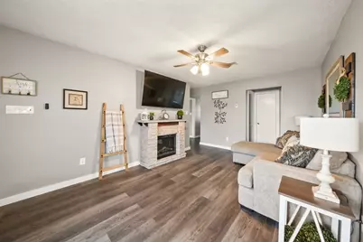 15025 Conroe Bay Boulevard, Willis, TX 77318 - Photo 5