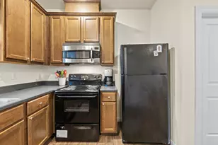 4214 Winnie St, Galveston, TX 77550 - Photo 15