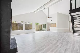 3243 S Greenpark Dr, Houston, TX 77082 - Photo 9