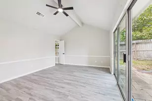 3243 S Greenpark Dr, Houston, TX 77082 - Photo 15