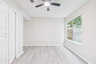 3243 S Greenpark Dr, Houston, TX 77082 - Photo 19