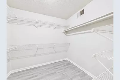 3243 S Greenpark Drive, Houston, TX 77082 - Photo 17