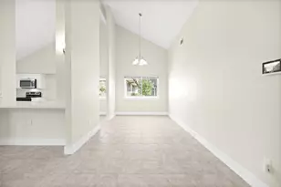 8031 Zimmermann Dr, Houston, TX 77088 - Photo 11