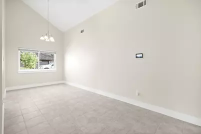 8031 Zimmermann Drive, Houston, TX 77088 - Photo 13