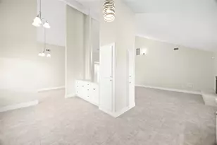 8031 Zimmermann Dr, Houston, TX 77088 - Photo 21