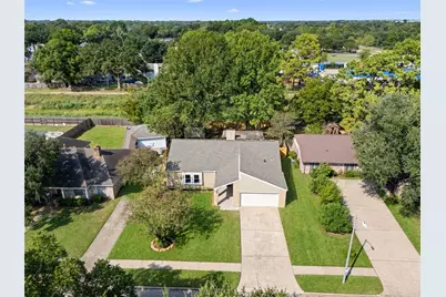 8031 Zimmermann Drive, Houston, TX 77088 - Photo 37