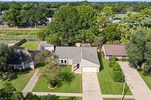 8031 Zimmermann Dr, Houston, TX 77088 - Photo 37