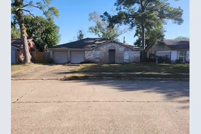 815 Centerwood Drive, Houston, TX 77013 - Photo 1