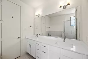 9611 Marlive Ln, Houston, TX 77025 - Photo 27