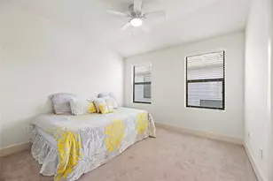 9611 Marlive Ln, Houston, TX 77025 - Photo 21