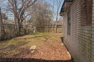 3747 Dreyfus St, Houston, TX 77021 - Photo 5