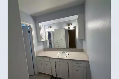8211 Braes Meadow Drive, Houston, TX 77071 - Photo 21