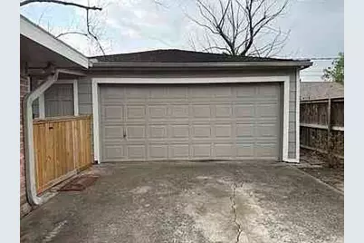 8211 Braes Meadow Drive, Houston, TX 77071 - Photo 29