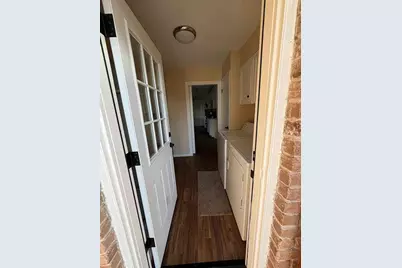 8211 Braes Meadow Drive, Houston, TX 77071 - Photo 13