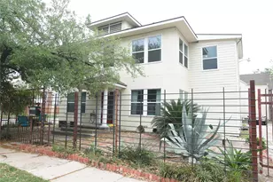 615 Pacific St, Houston, TX 77006 - Photo 15