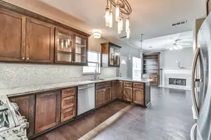 6122 Spanish Oak Dr, Pasadena, TX 77505 - Photo 13