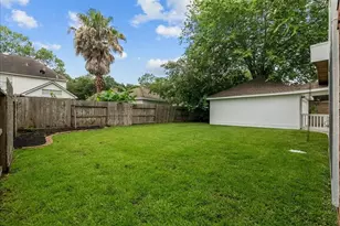 1907 Sandy Schoals Dr, League City, TX 77573 - Photo 45