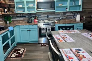 327 3rd St, San Leon, TX 77539 - Photo 5