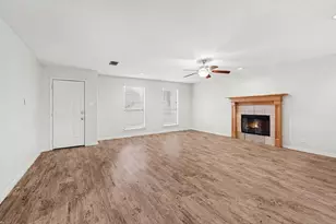 10482 Twin Circles Dr, Montgomery, TX 77356 - Photo 5