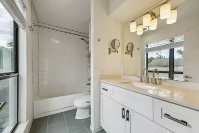 701 Bering Drive #402, Houston, TX 77057 - Photo 15