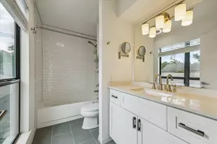 701 Bering Dr, Houston, TX 77057 - Photo 15