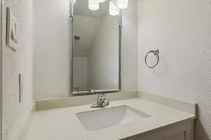 701 Bering Dr, Houston, TX 77057 - Photo 13