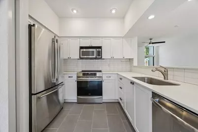701 Bering Drive #402, Houston, TX 77057 - Photo 11