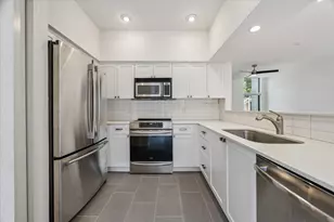 701 Bering Dr, Houston, TX 77057 - Photo 11