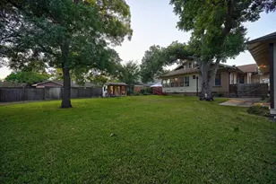 405 College Ave, Brenham, TX 77833 - Photo 43