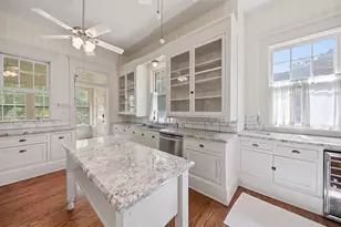 405 College Ave, Brenham, TX 77833 - Photo 3