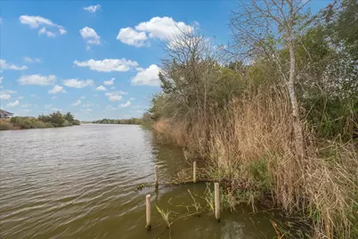 19605 Old Galveston Road, Webster, TX 77598 - Photo 5