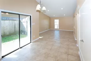 5610 Wallis Trail Ct, Houston, TX 77049 - Photo 3