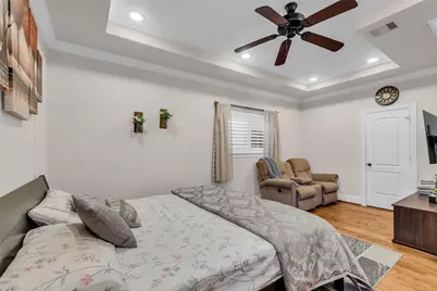1305 Studer Court, Houston, TX 77007 - Photo 9