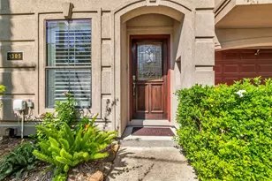 1305 Studer Ct, Houston, TX 77007 - Photo 3
