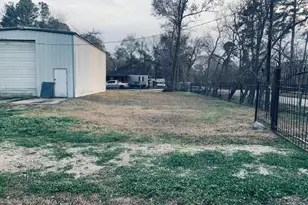 14633 Half Cir, Splendora, TX 77372 - Photo 7