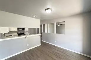 7207 Pinehook Ln, Houston, TX 77016 - Photo 9