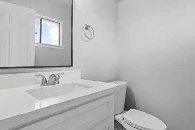 7207 Pinehook Lane, Houston, TX 77016 - Photo 15