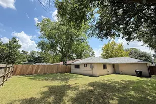7207 Pinehook Ln, Houston, TX 77016 - Photo 23