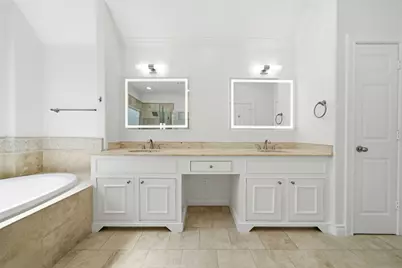 11110 Sherwood Forest Glen Drive, Houston, TX 77043 - Photo 15