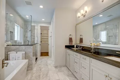 420 W 18th Street, Houston, TX 77008 - Photo 17