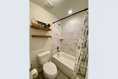 12106 Champions Forest Drive, Mont Belvieu, TX 77535 - Photo 13
