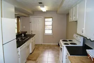 5514 Arboles Dr, Houston, TX 77035 - Photo 11