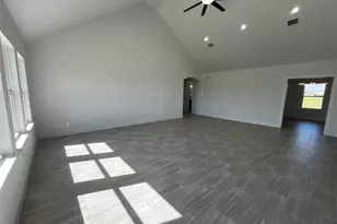 471 Buffalo Trail Trail, Angleton, TX 77515 - Photo 5