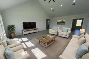 471 Buffalo Creek Bend, Angleton, TX 77515 - Photo 5