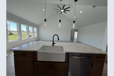 471 Buffalo Trail Trail, Angleton, TX 77515 - Photo 13