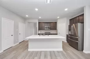 196 Chestnut Meadow Dr, Conroe, TX 77384 - Photo 7