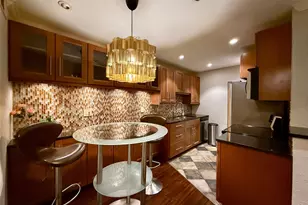 606 Marshall St, Houston, TX 77006 - Photo 1